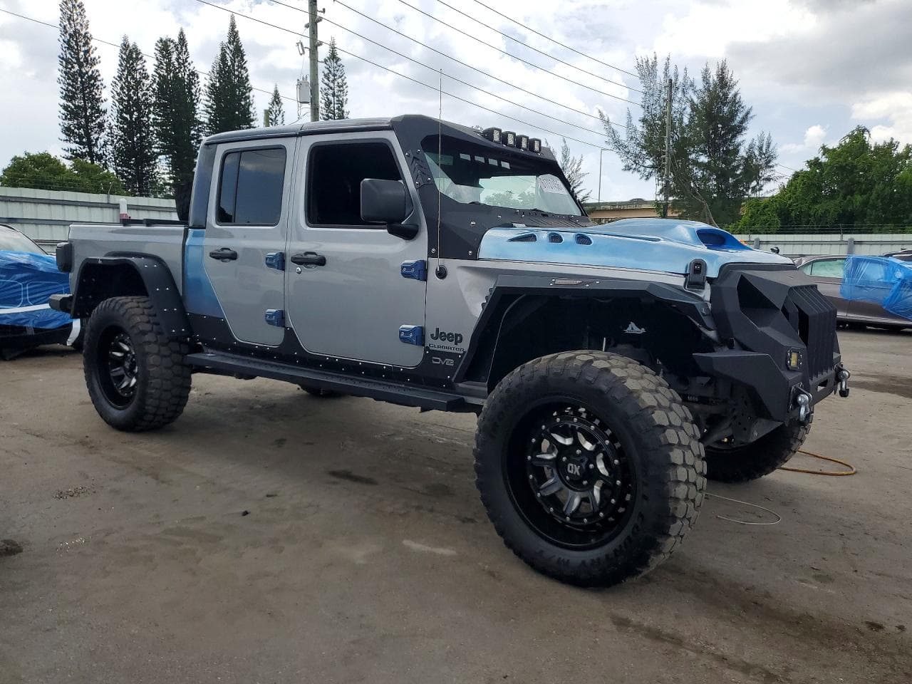 2020 Jeep Gladiator Sport