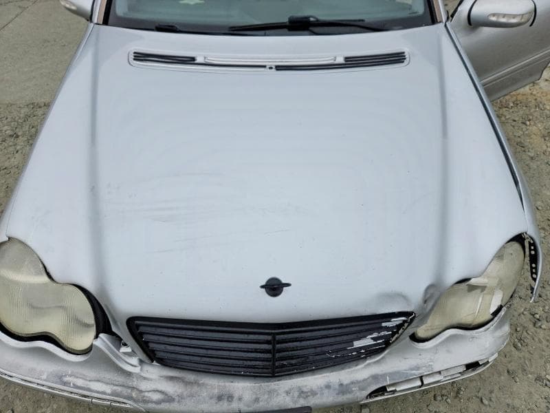 2003 MERCEDES-BENZ C 240