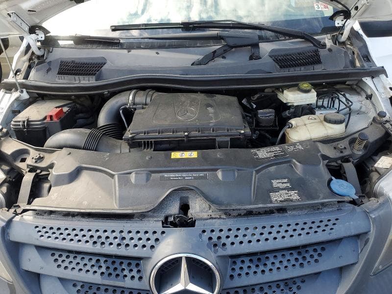 2017 MERCEDES-BENZ METRIS