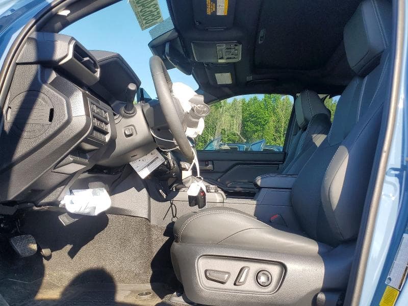 2025 TOYOTA 4RUNNER LIMITED