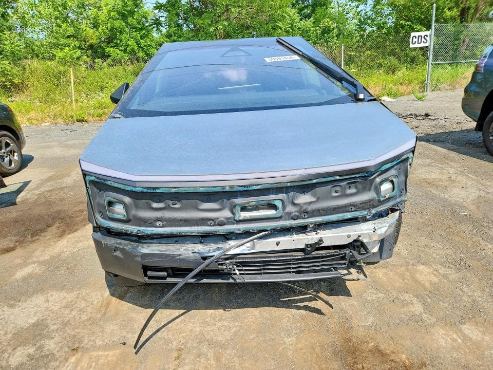 2026 TESLA CYBERTRUCK