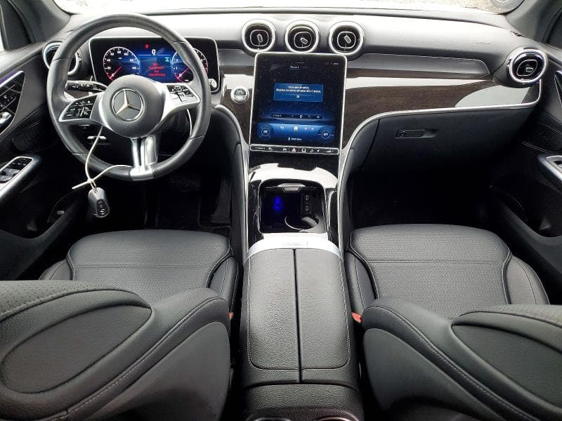2025 MERCEDES-BENZ GLC 300 4MATIC