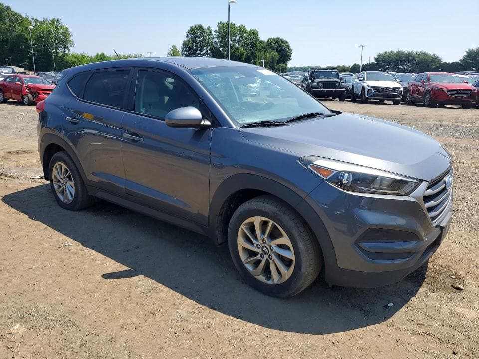 2018 HYUNDAI TUCSON SE