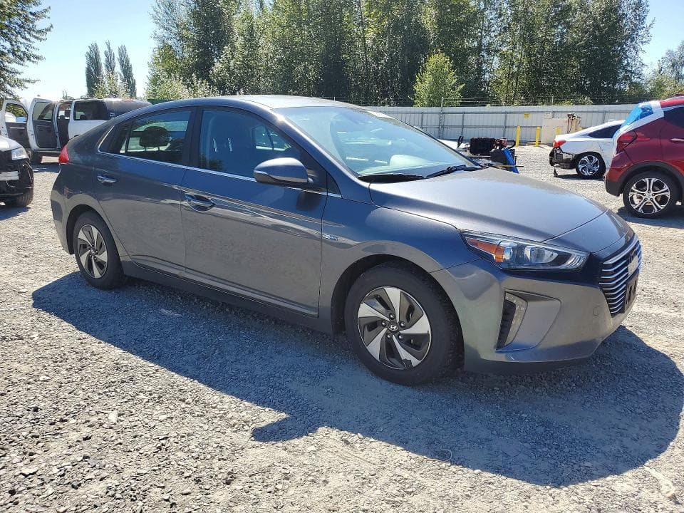 2017 HYUNDAI IONIQ SEL
