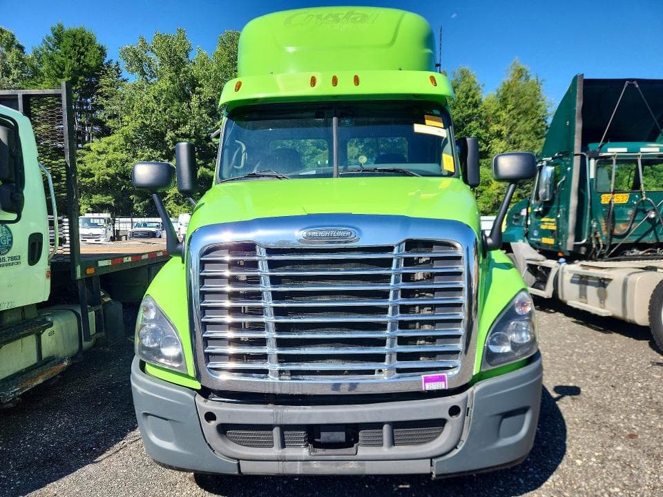 2018 FREIGHTLINER CASCADIA 125
