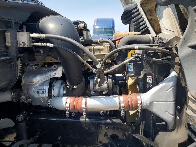 2013 FREIGHTLINER CASCADIA 125