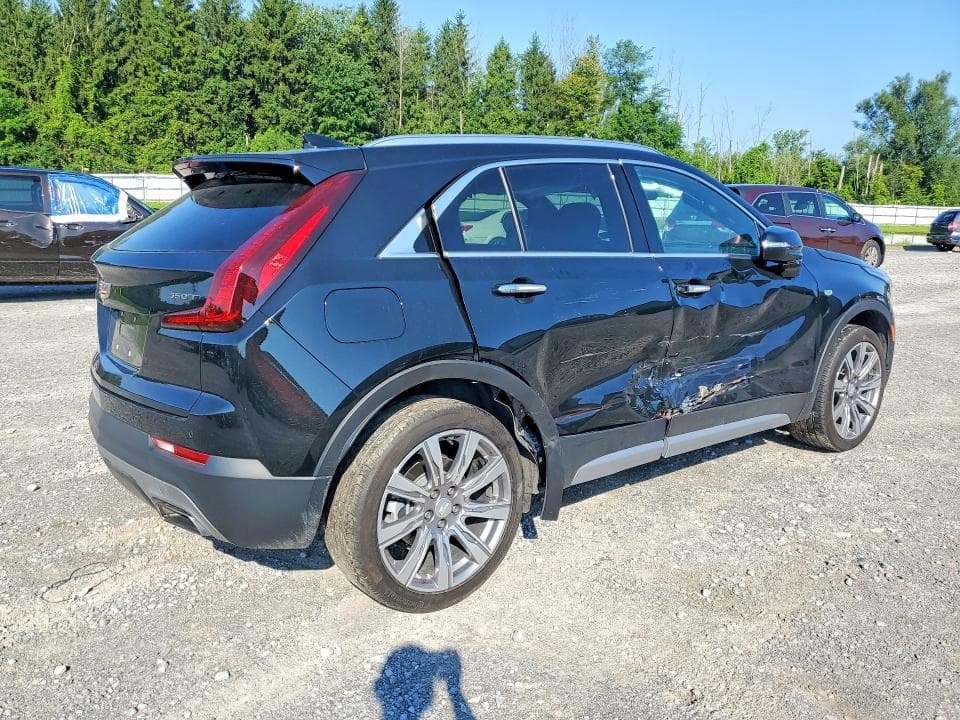 2023 CADILLAC XT4 PREMIUM LUXURY