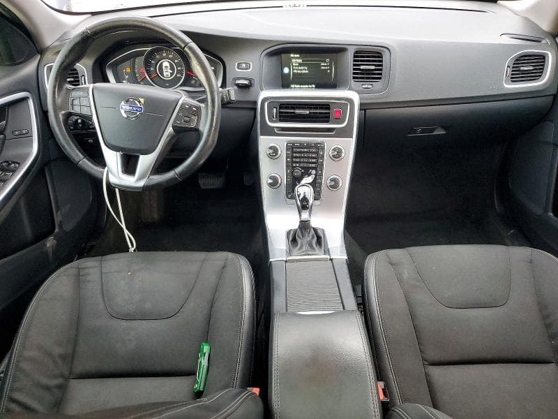 2017 VOLVO V60 T5