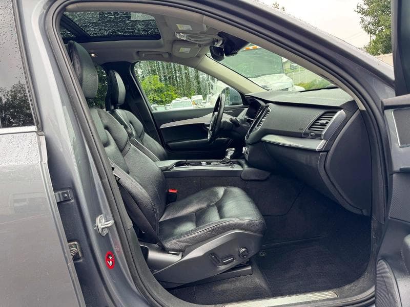 2016 VOLVO XC90 T6