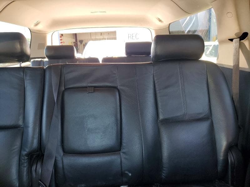 2010 CHEVROLET SUBURBAN K1500 LS