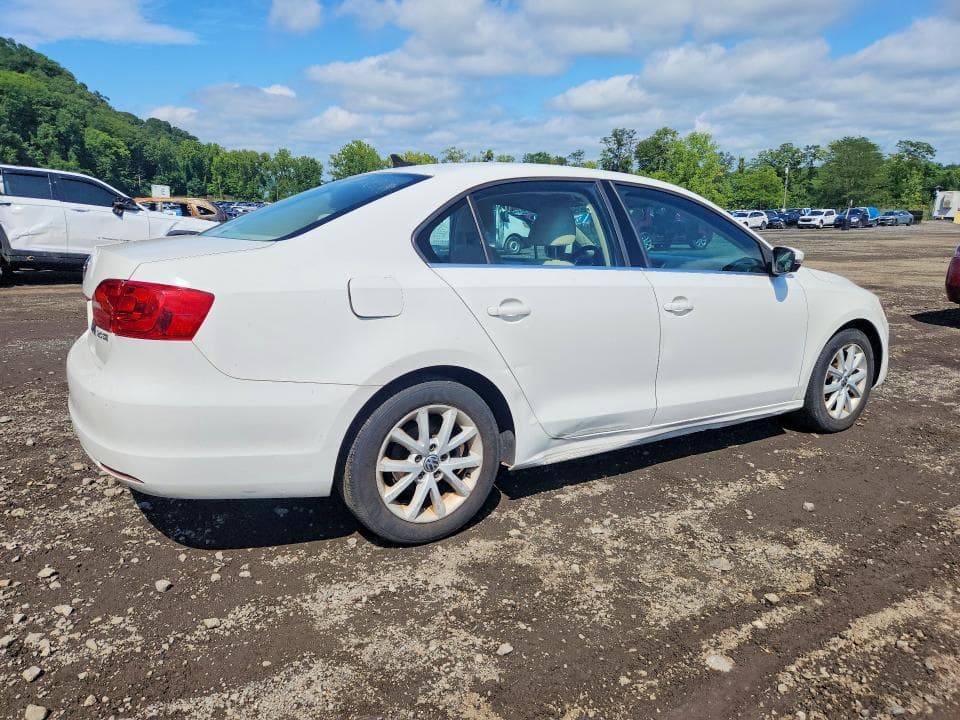 2013 VOLKSWAGEN JETTA SE