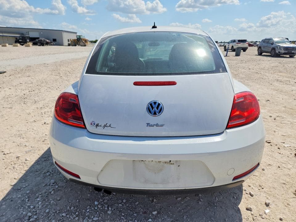 2016 VOLKSWAGEN BEETLE 1.8T