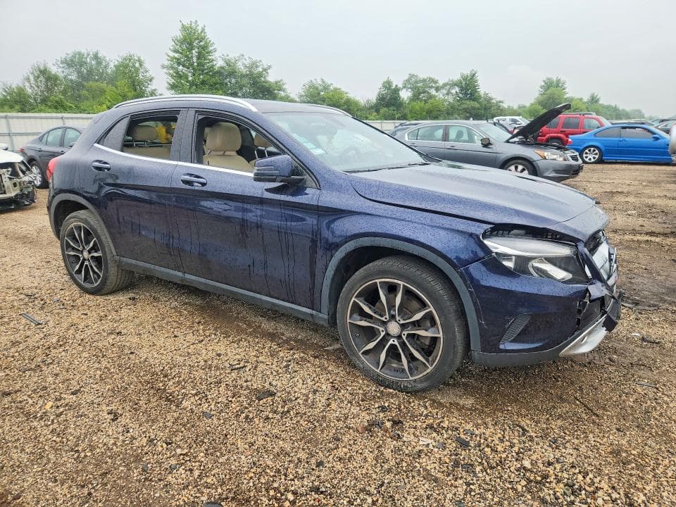 2017 MERCEDES-BENZ GLA 250 4MATIC
