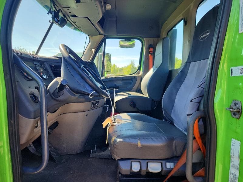 2018 FREIGHTLINER CASCADIA 125