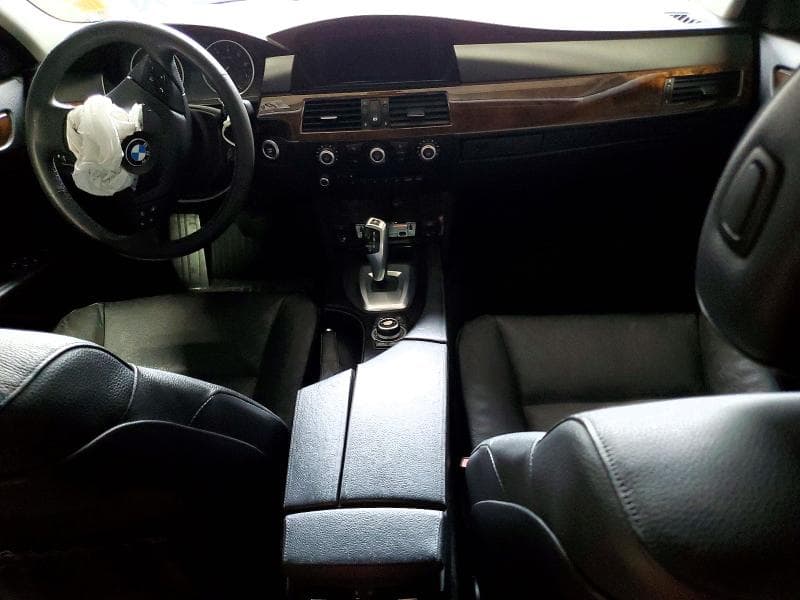 2010 BMW 528 XI