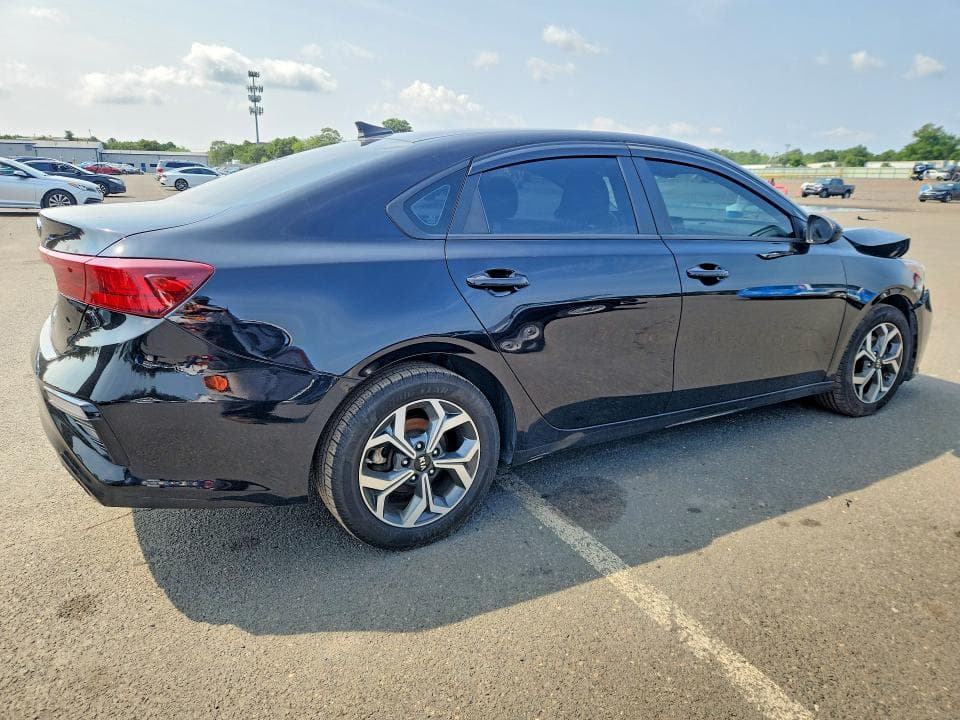 2021 KIA FORTE LXS