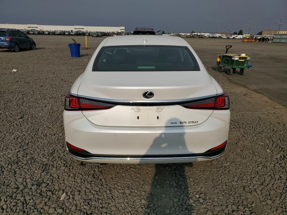 2023 LEXUS ES 250 BASE