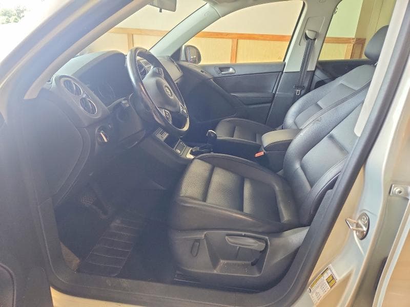 2014 VOLKSWAGEN TIGUAN S