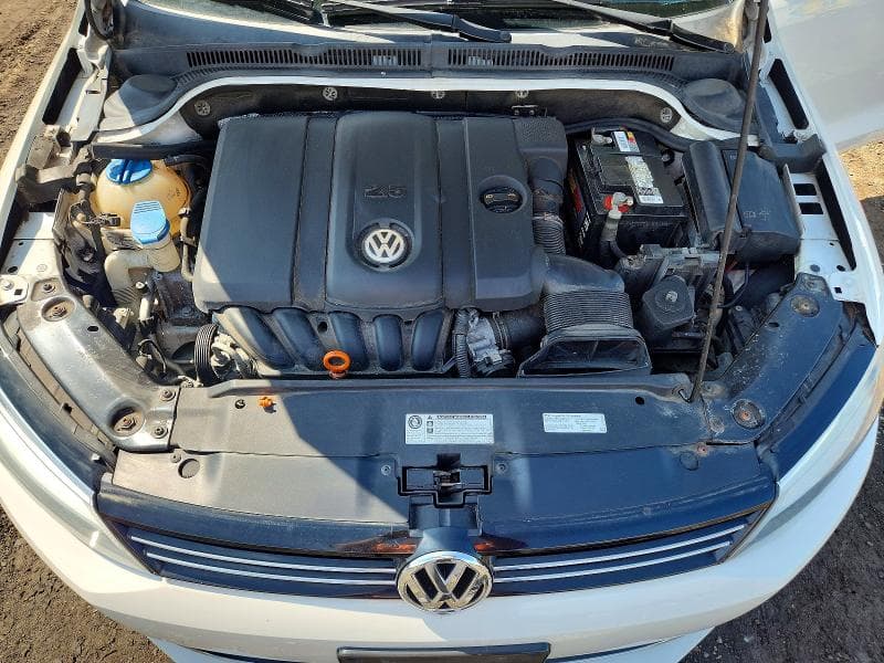 2013 VOLKSWAGEN JETTA SE