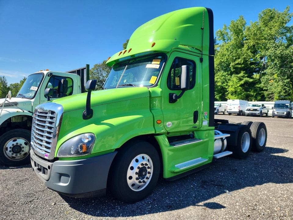 2018 FREIGHTLINER CASCADIA 125