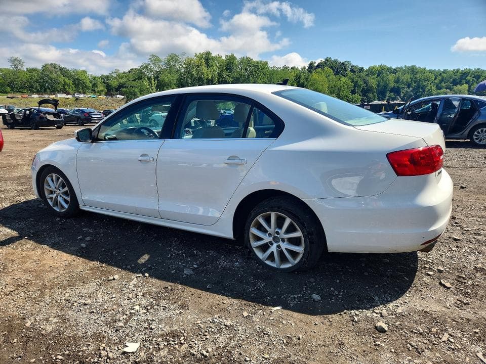 2013 VOLKSWAGEN JETTA SE