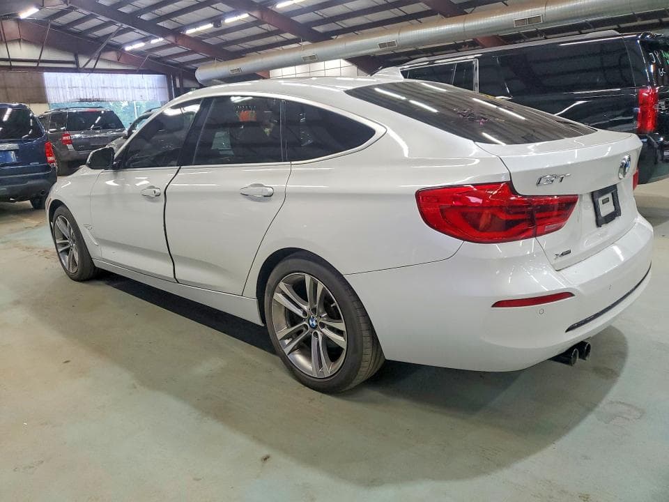 2018 BMW 330 XIGT