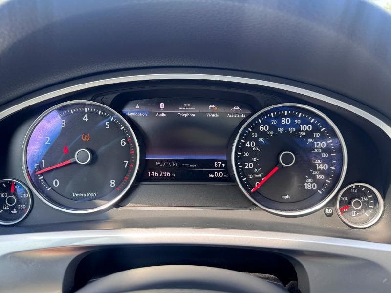 2017 VOLKSWAGEN TOUAREG EXECUTIVE