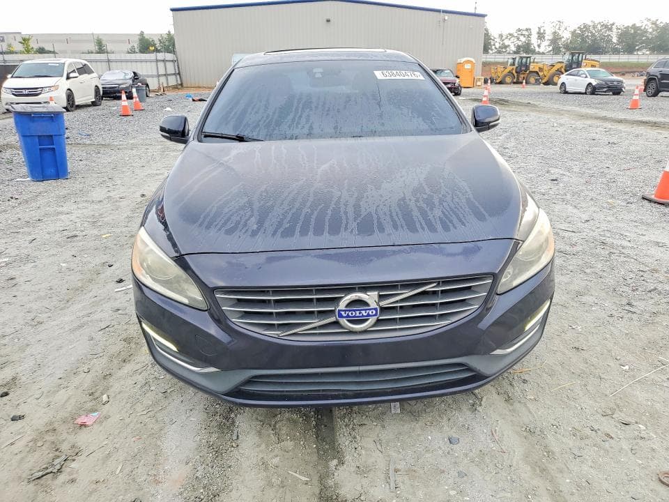 2017 VOLVO V60 T5