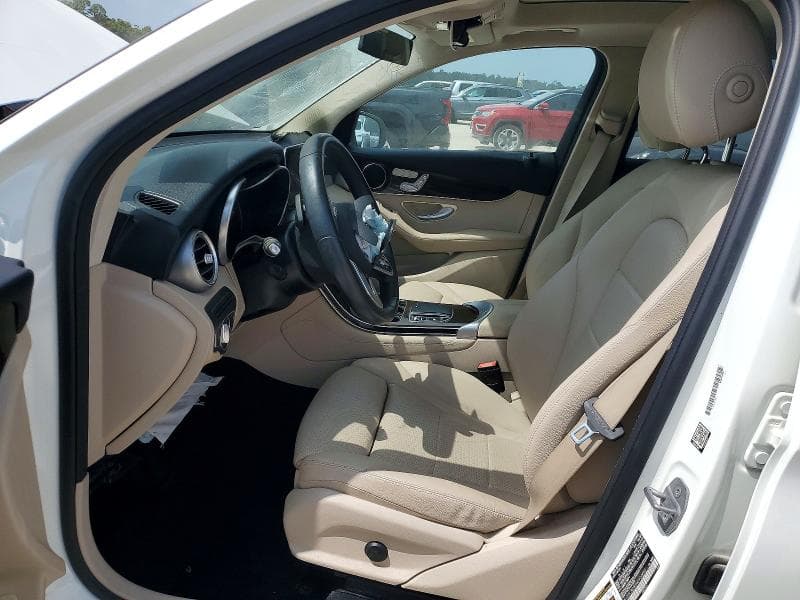 2021 MERCEDES-BENZ GLC 300