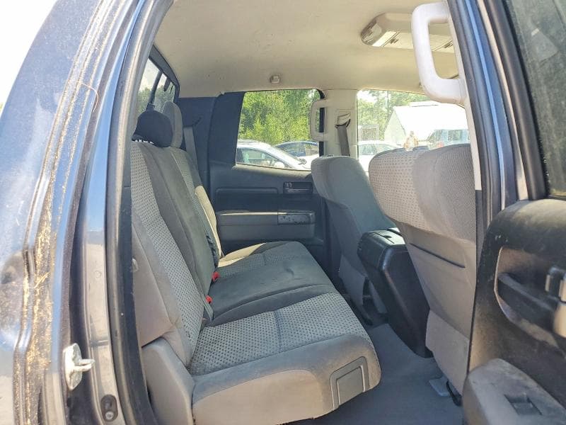 2010 TOYOTA TUNDRA