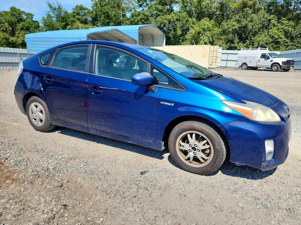 2010 TOYOTA PRIUS III