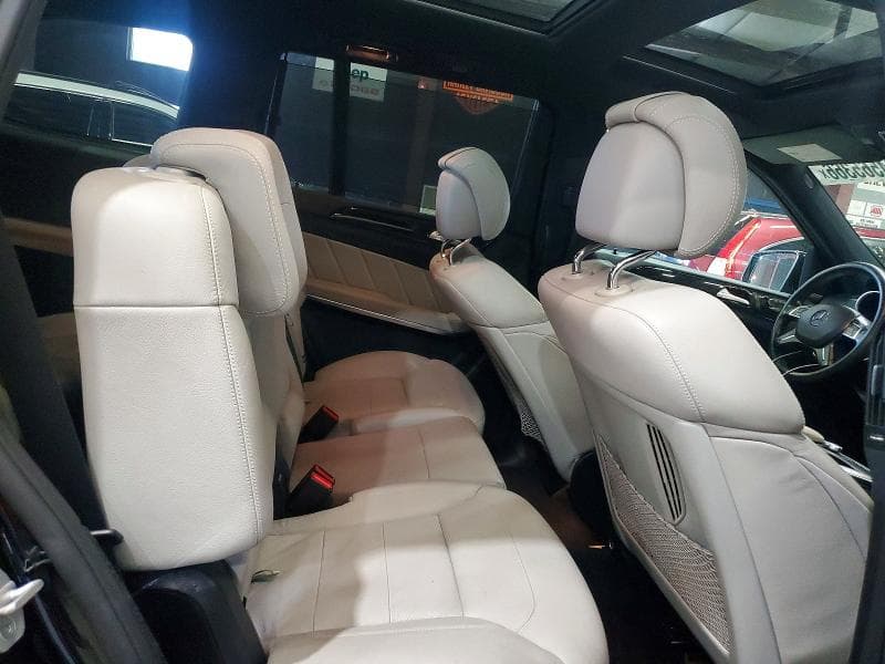 2015 MERCEDES-BENZ GL 550 4MATIC
