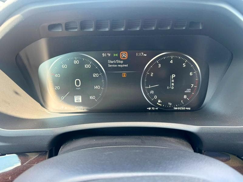 2019 VOLVO XC90 T6 MOMENTUM