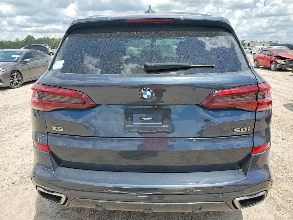 2022 BMW X5 M50I