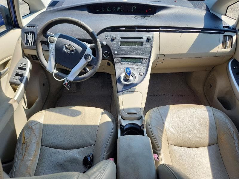 2010 TOYOTA PRIUS III