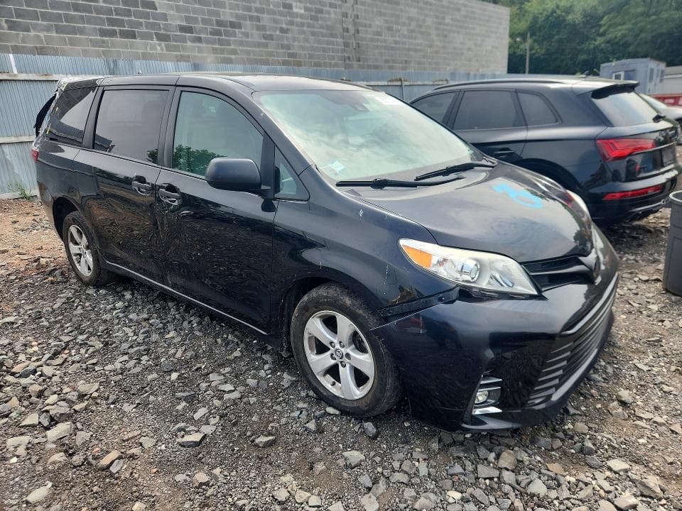 2020 TOYOTA SIENNA L