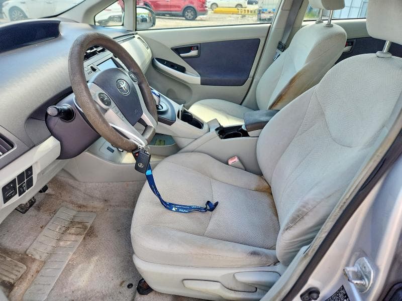 2010 TOYOTA PRIUS III