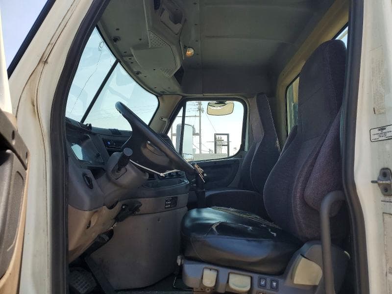 2013 FREIGHTLINER CASCADIA 125