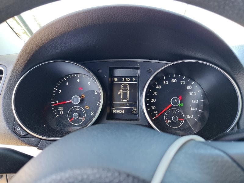 2013 VOLKSWAGEN GOLF
