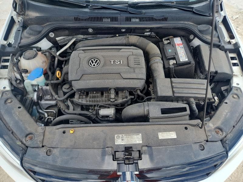 2018 VOLKSWAGEN JETTA SPORT