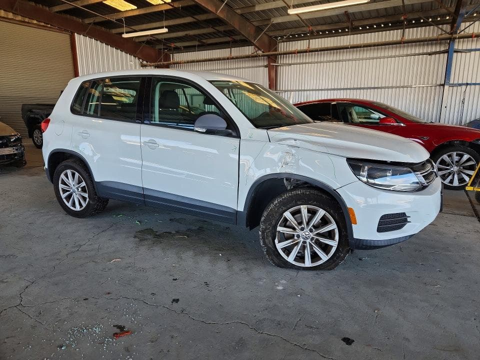 2017 VOLKSWAGEN TIGUAN S