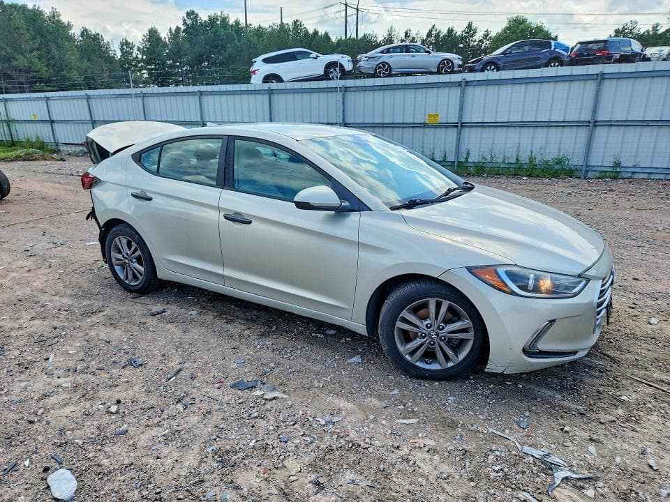 2017 HYUNDAI ELANTRA SE