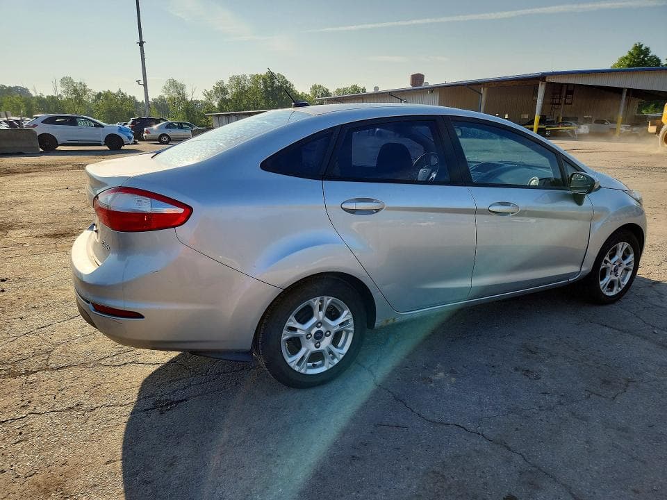 2015 FORD FIESTA SE