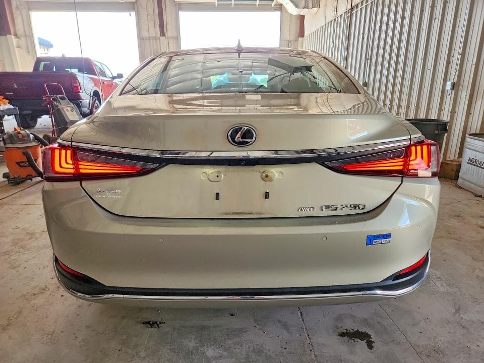 2021 LEXUS ES 250 BASE