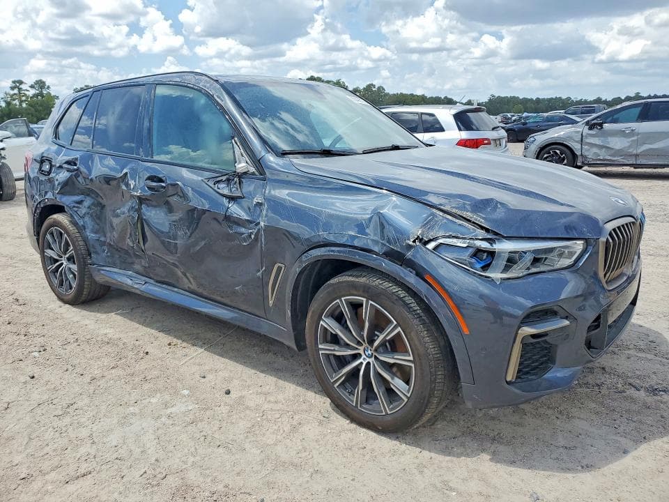 2022 BMW X5 M50I