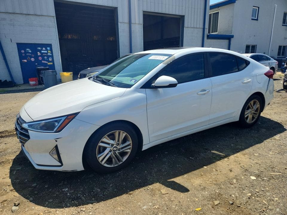 2019 HYUNDAI ELANTRA SE