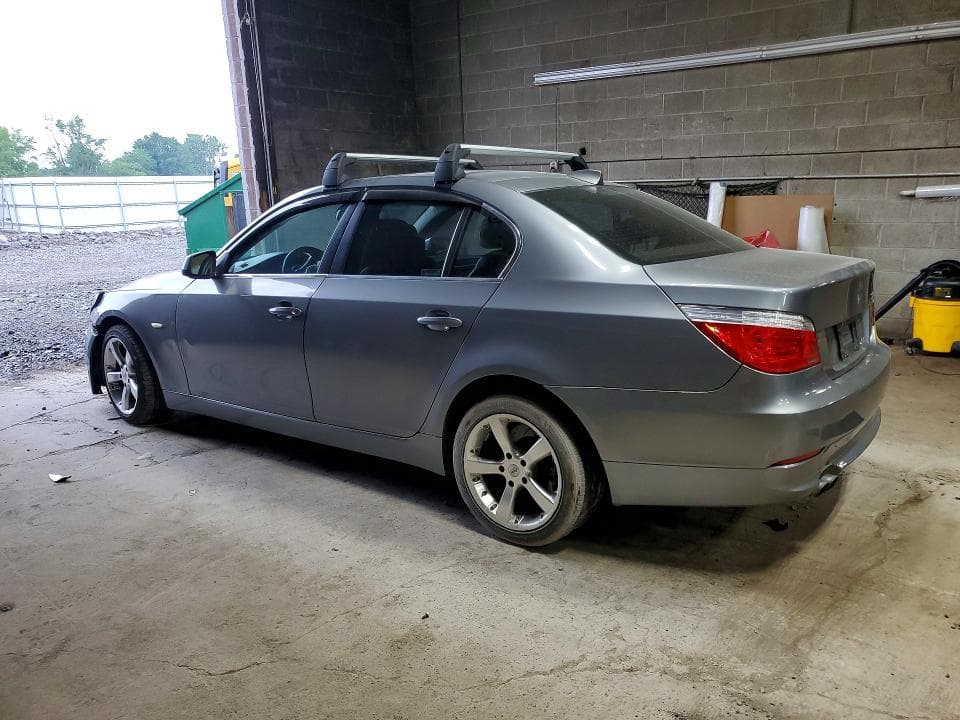 2010 BMW 528 XI