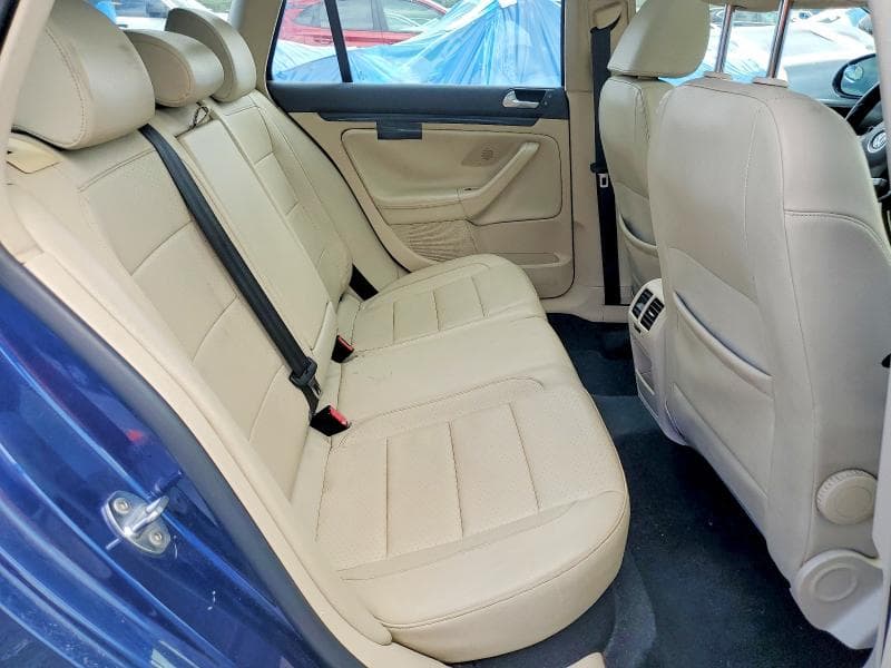 2011 VOLKSWAGEN JETTA S