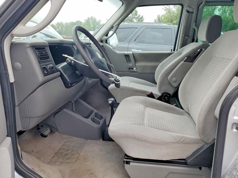2003 VOLKSWAGEN EUROVAN GLS