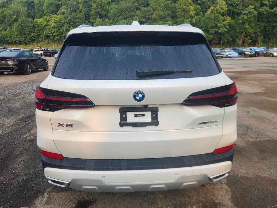 2026 BMW X5 XDRIVE50E